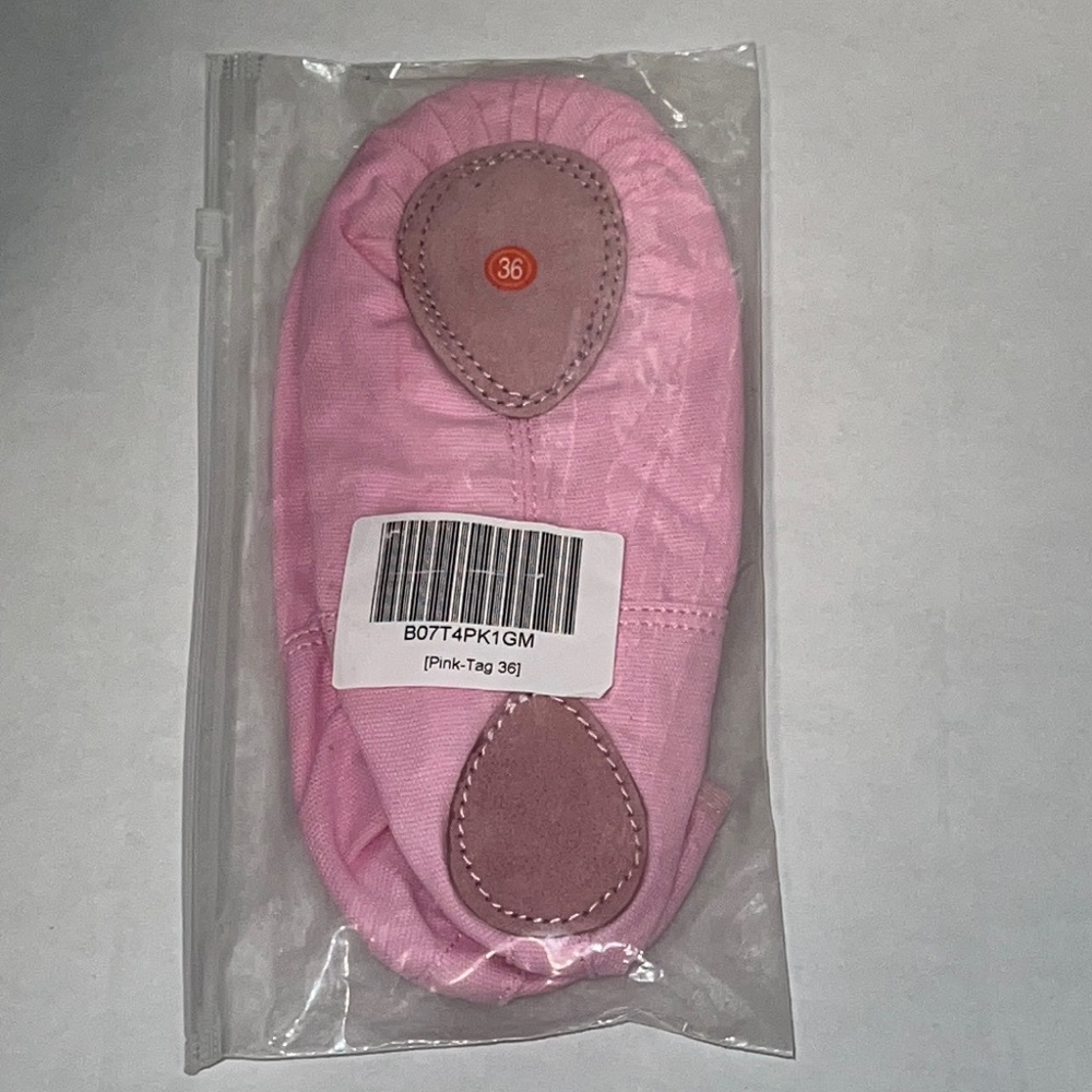 Day Dance 🩰🩰Pink Canvas Ballet Shoes Size: 36 - 6 US - 🩰🩰.  BRAND NEW.  🩰🩰